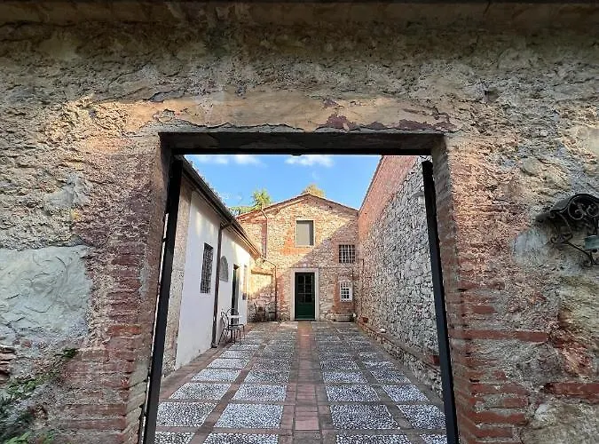 Borgo Al Canto Degli Alberi